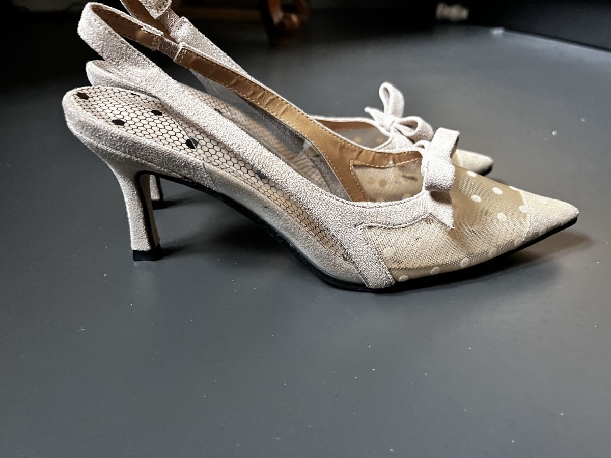 Damenschuhe: Pumps beige mit Schleife – Neu (gemäss Beschreibung) aus Küssnacht am Rigi von lus_g9xw 1