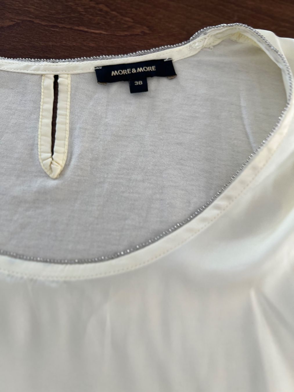 More & More Camicette: More & more -Schicke Bluse Vanille, Gr.40/ 38 – Usato da Ebmatingen venduto da Mistelu 3