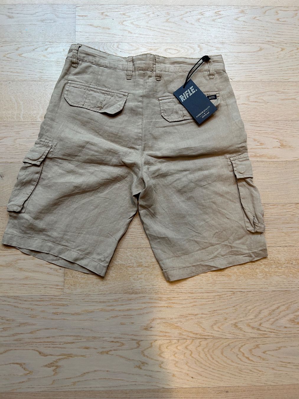 Rifle Pantaloni: Leinen Shorts Rifle 29-Neu – Nuovo (secondo la descrizione) da Muri AG venduto da Mkikus 1