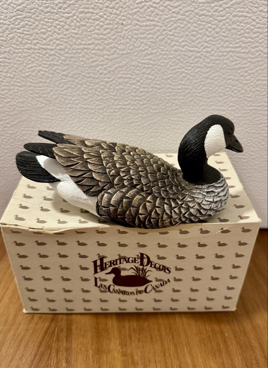 Statuette: GANS Figur, Heritage Decoys, handgeschnitzt – Nuovo e nell'imballaggio originale da Zürich venduto da Nobs1 3