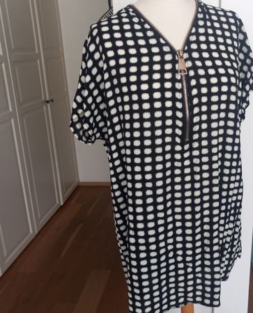 Red Queen Tunika Bluse Kleid Gr. 40 gepunktet Dots