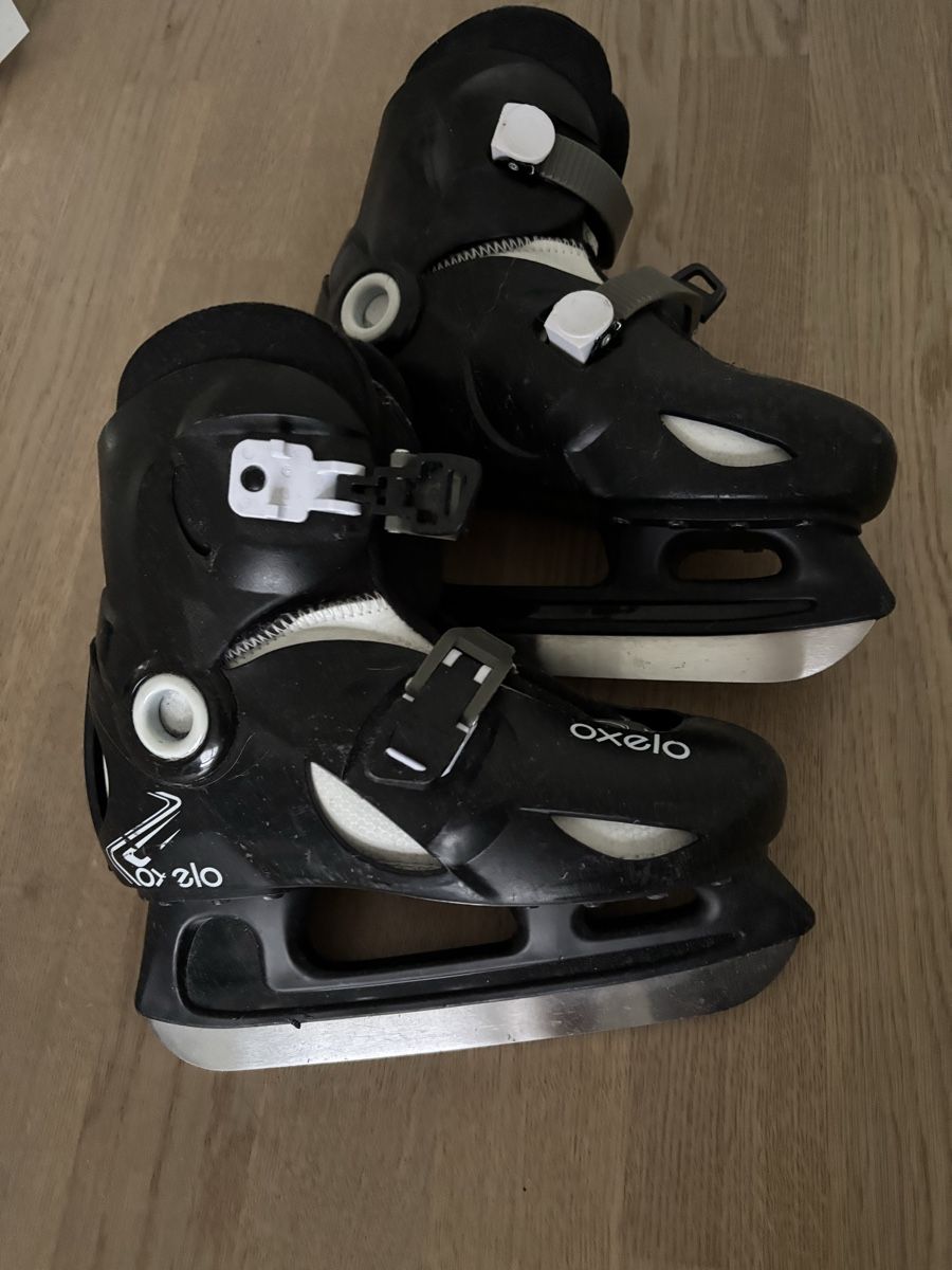 Oxelo Pattini da ghiaccio: Schlittschuhe Oxelo, Gr. 34-36 – Usato da Wintersingen venduto da Symphoricarpos