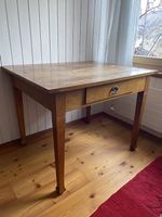 Table ancienne / Tisch antik 
