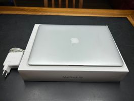 Apple MacBook Air 13'' (Anfang 2015 1.6 GHz i5 256 GB)