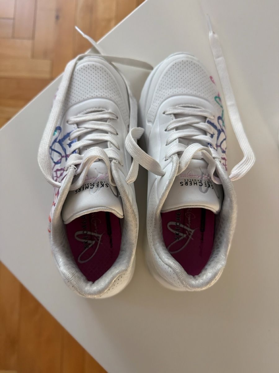 Skechers Scarpe per ragazze: Skechers – Usato da Solothurn venduto da Vintage87