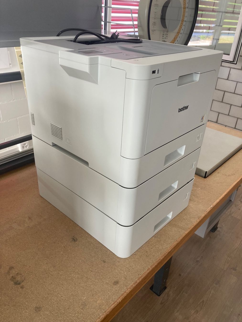 Brother Drucker: Brother Laserdrucker HL-L9310CD mit 3 Schubladen – Gebraucht aus Kaltbrunn von Silberkiste 1