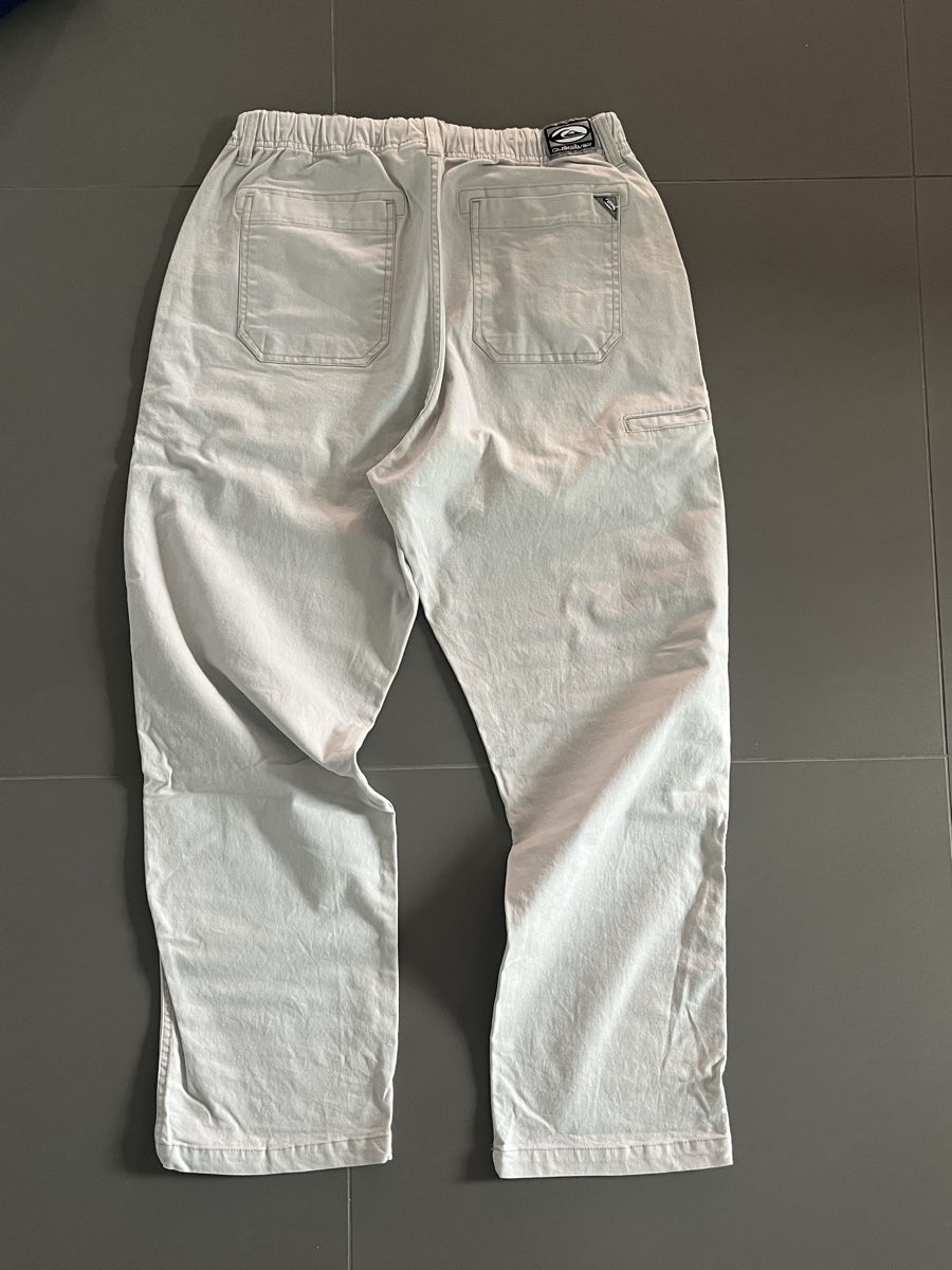 Quiksilver Pantaloni: stoffhose von quiksilver – Usato da Ostermundigen venduto da nils.mani 3