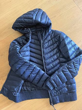 Peak Performance Dauenjacke Gr S Damen