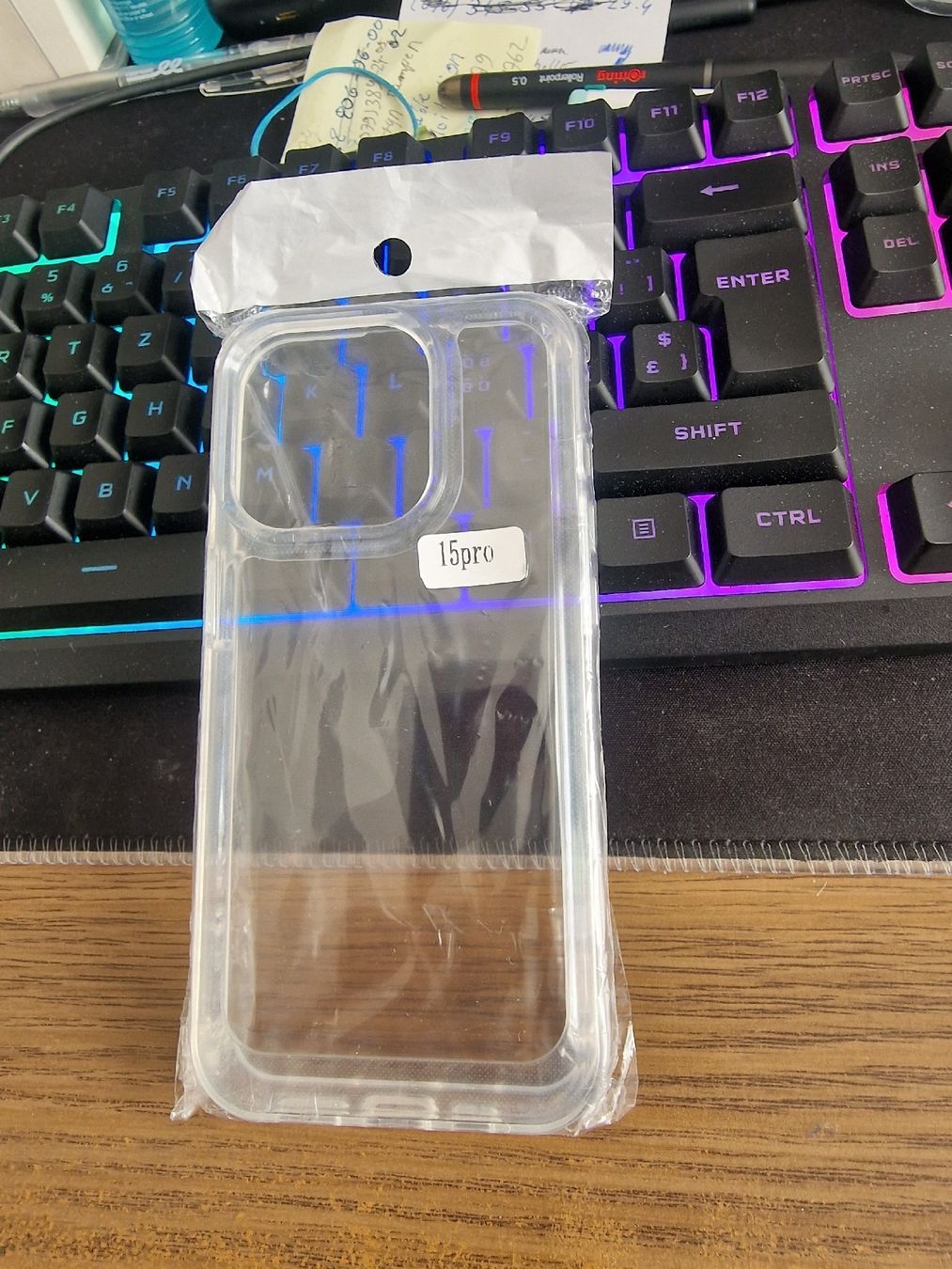 Cover & Protezioni schermo: Coque iPhone 15 pro – Nuovo e nell'imballaggio originale da noréaz venduto da mepla76