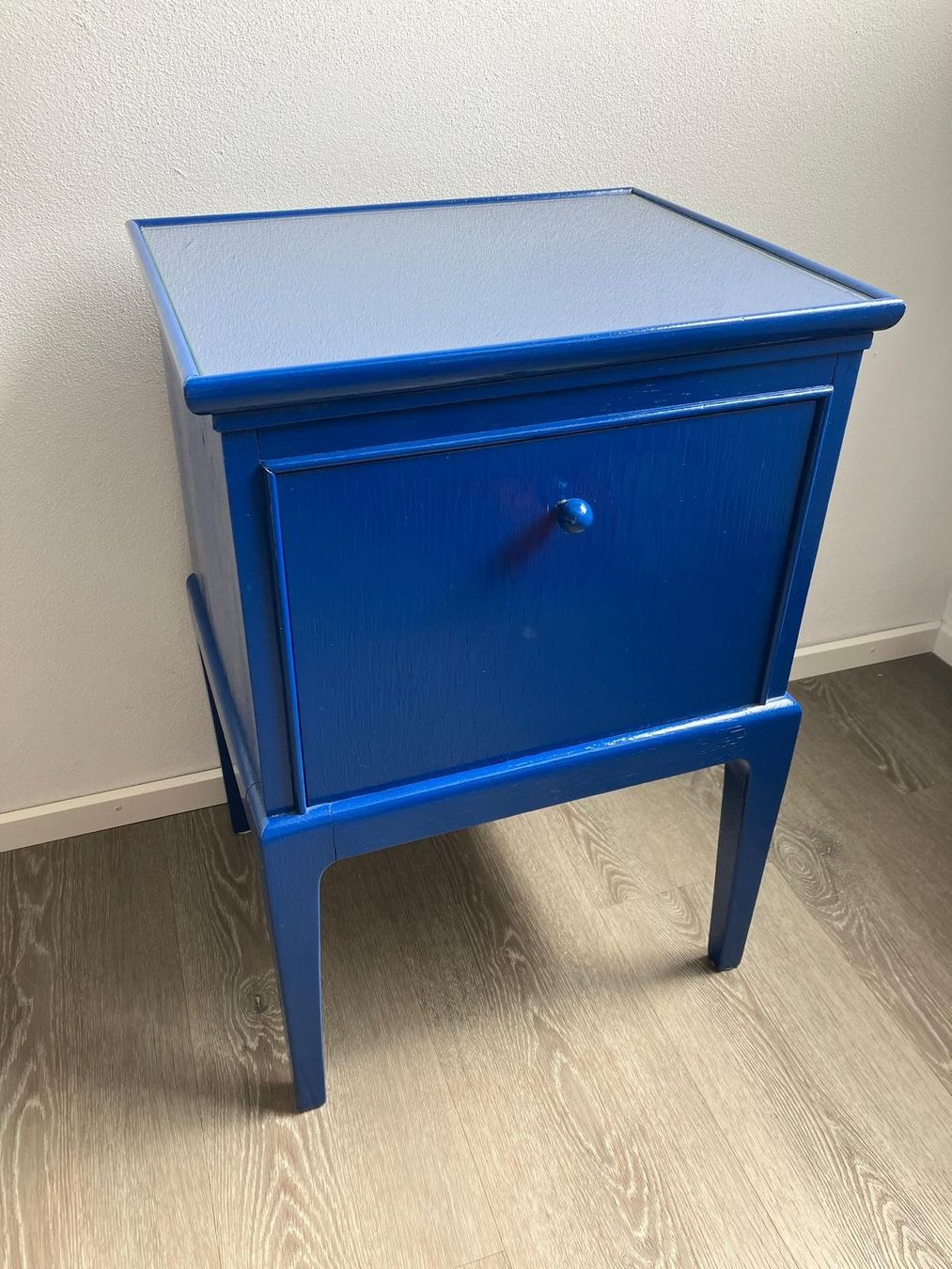 Cassettiere: Tischchen / Kommode Vintage Blau – Usato da Zürich venduto da dschungelgirl 1