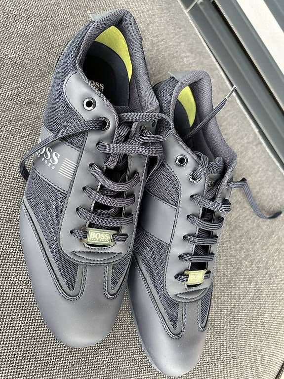 Chaussures hommes: Hugo Boss Sneaker 42 NEU – D'occasion à Widnau par agogos 1