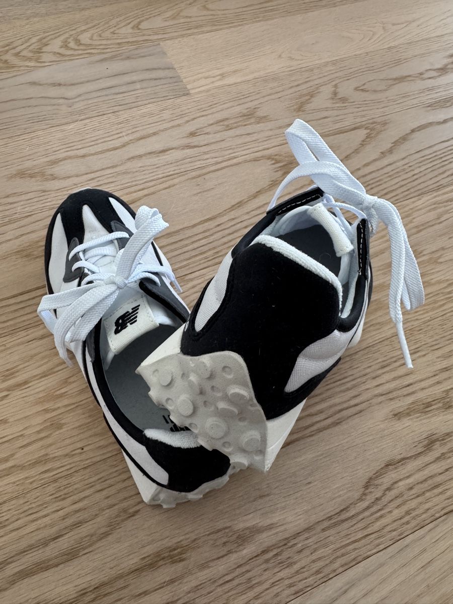 New Balance Herrenschuhe: New Balance 327, Größe 38, NEU – Neu (gemäss Beschreibung) aus Schmerikon von LindaHapunkt 2