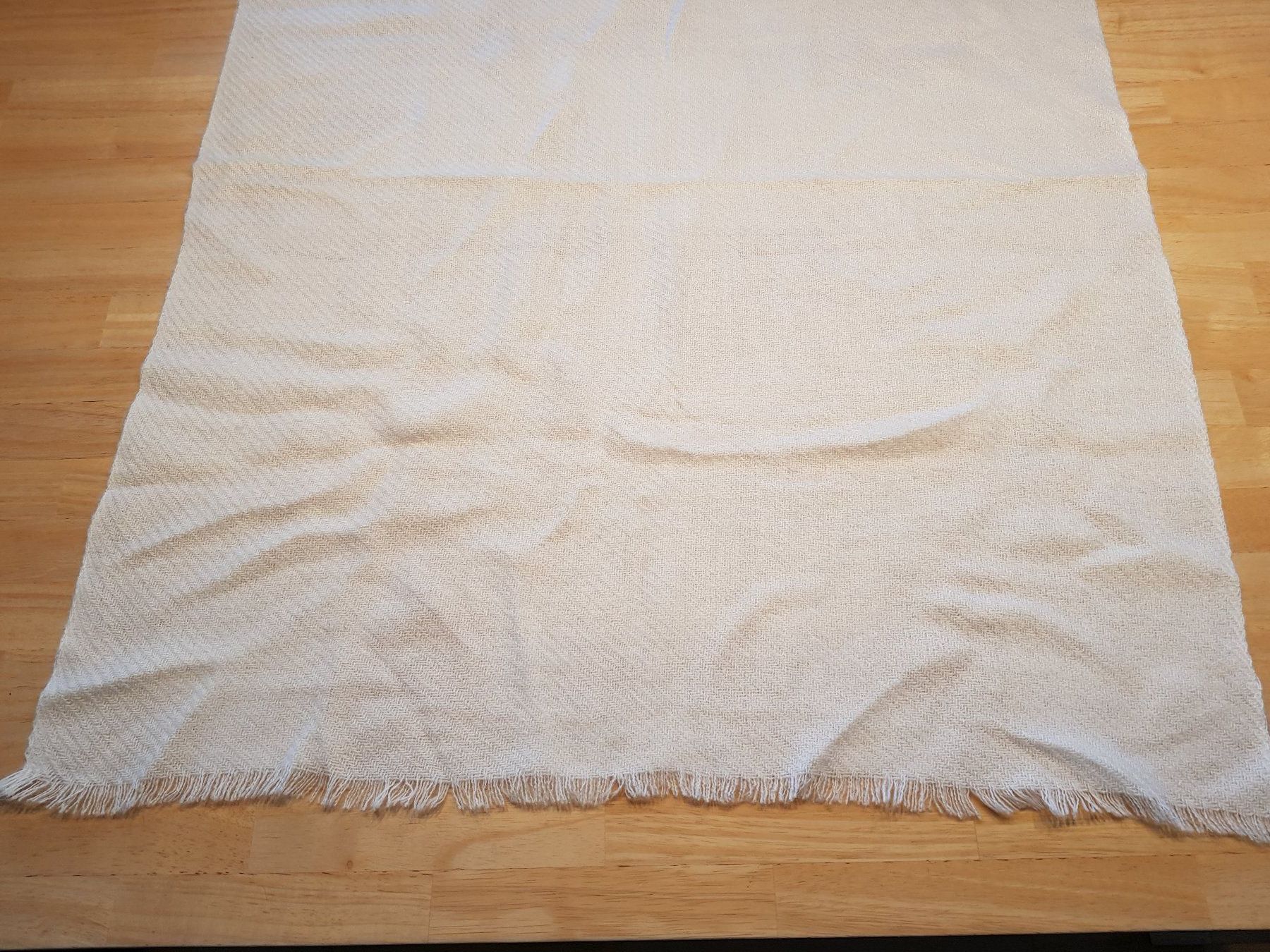 Foulards, Tücher & Schals: Hochzeitsschal – Gebraucht aus Wil SG von neonblau 1