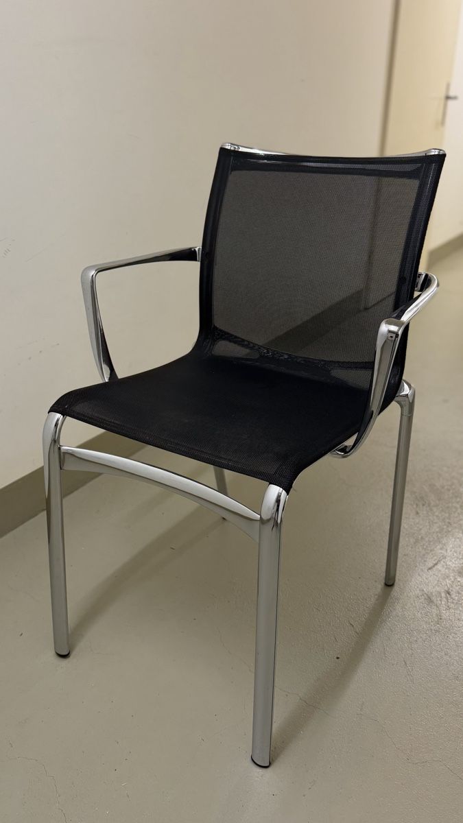 Alias Chaises: Alias Highframe Design-Stuhl mit Armlehnen – D'occasion à Brunnen par kimika02 1