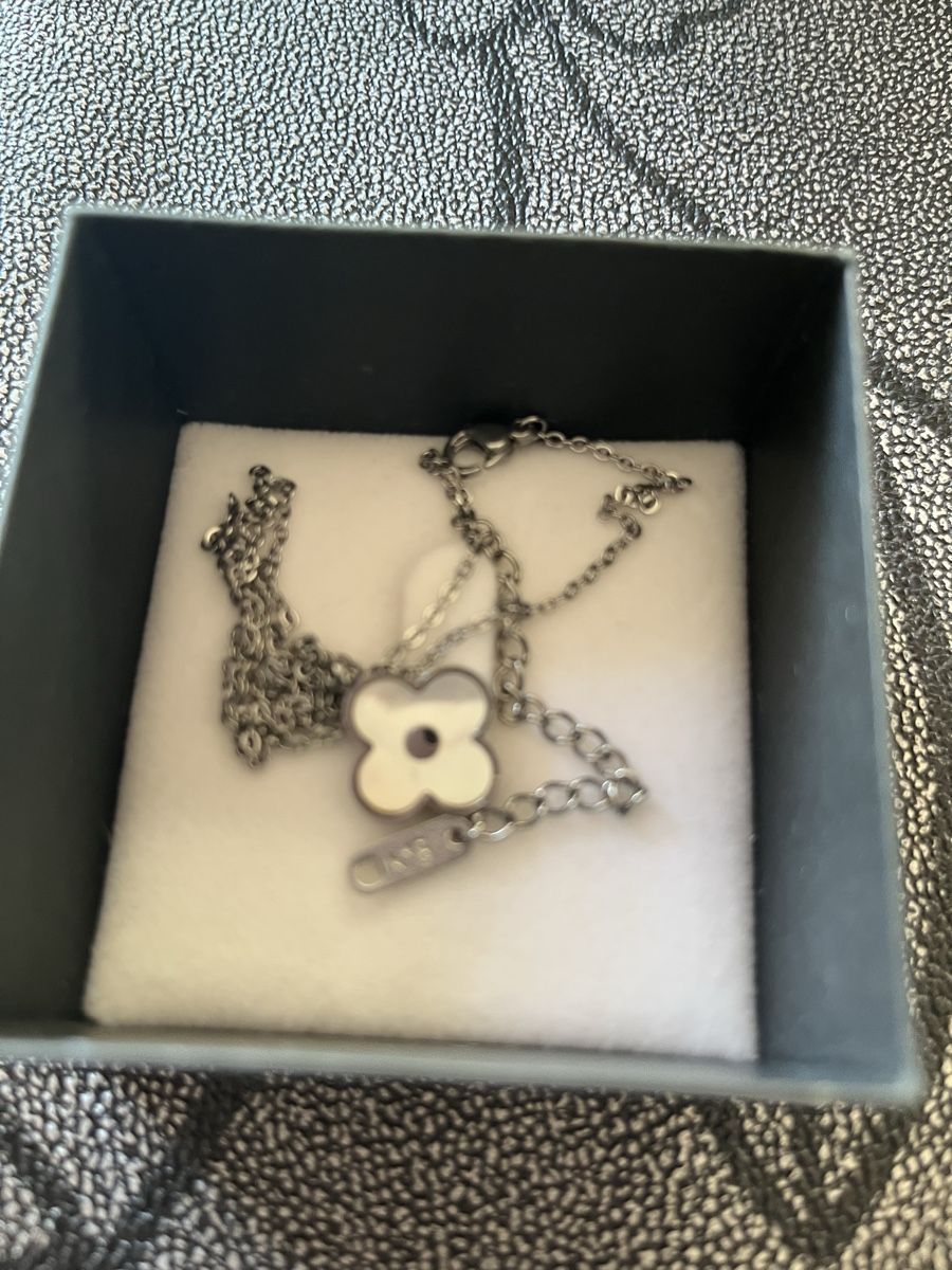 Ketten: Collier fleur – Gebraucht aus Fully von Sassa68 2