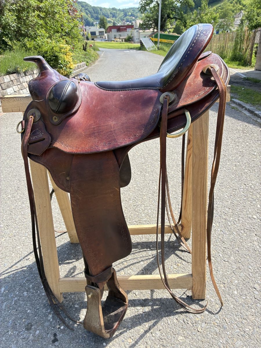 Parelli Selle & Accessori: Parelli Classic Savvy Westernsattel  – Usato da Gränichen venduto da anpa84 1