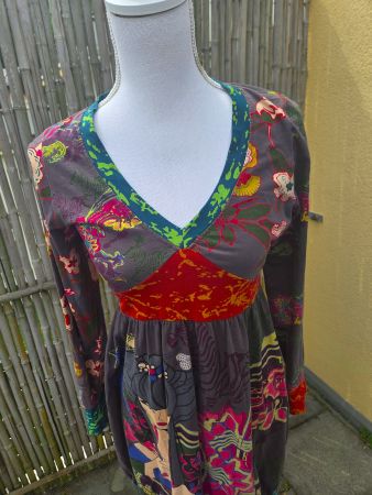 Farbenfrohes Tunika-Kleid