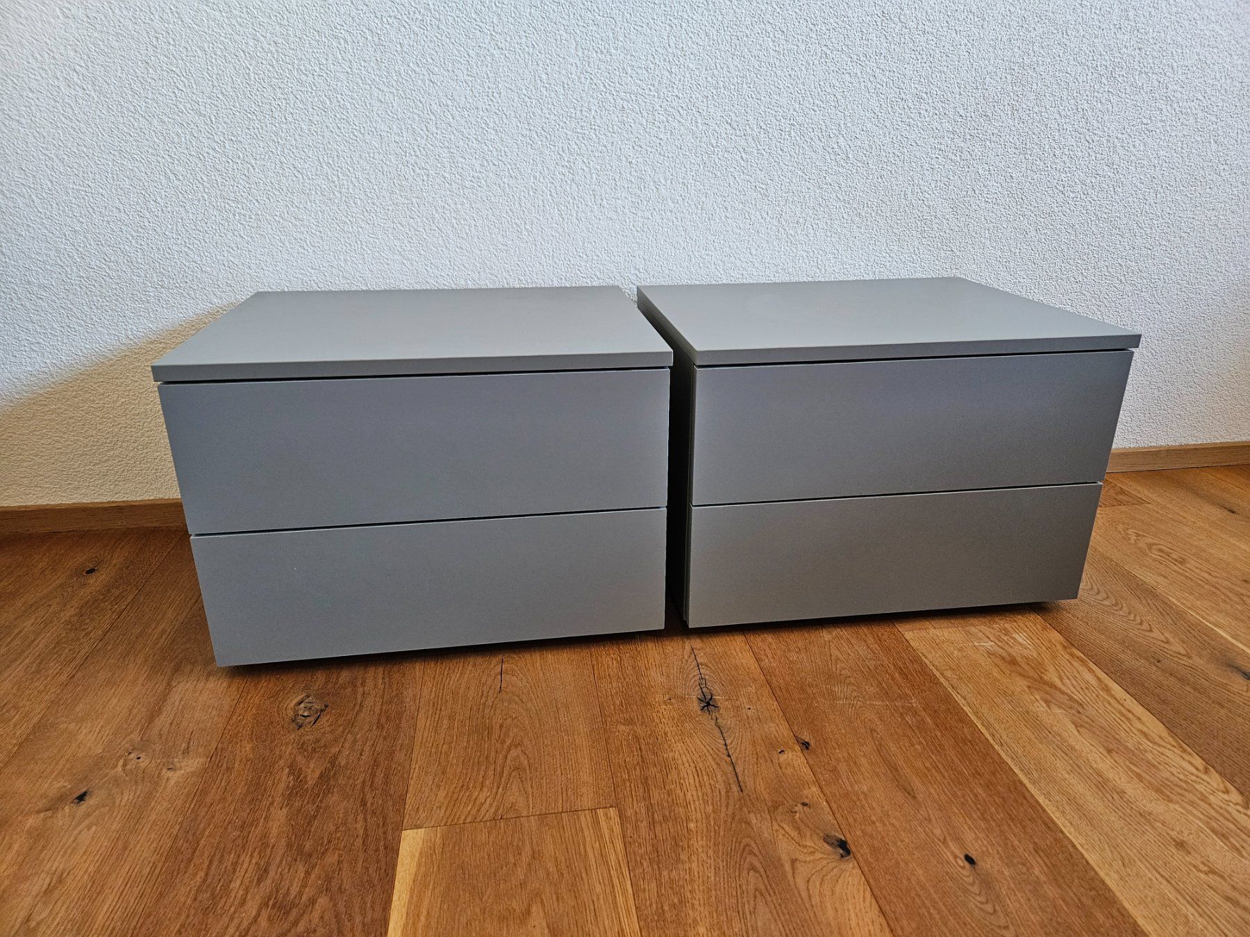 Nachttische: Set 2 Nachttische Grau Swiss Made mit Push to Open – Gebraucht aus Herzogenbuchsee von zloplio72 1