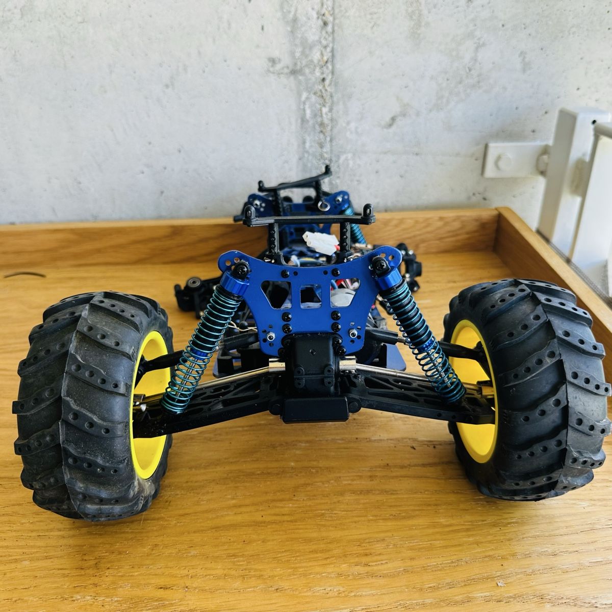 Modellismo RC: Rc auto teil – Difettoso da Nebikon venduto da sal_pvk8 2