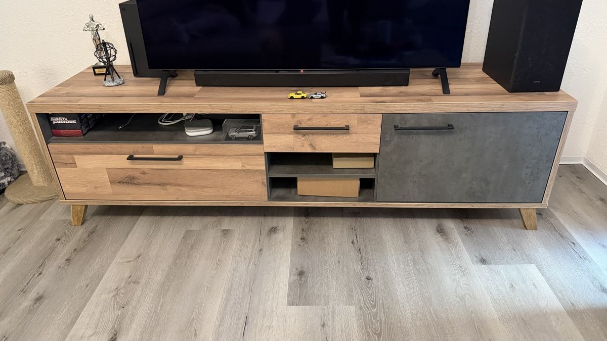 TV Möbel: TV Möbel – Gebraucht aus Gelterkinden von rox_9fqc