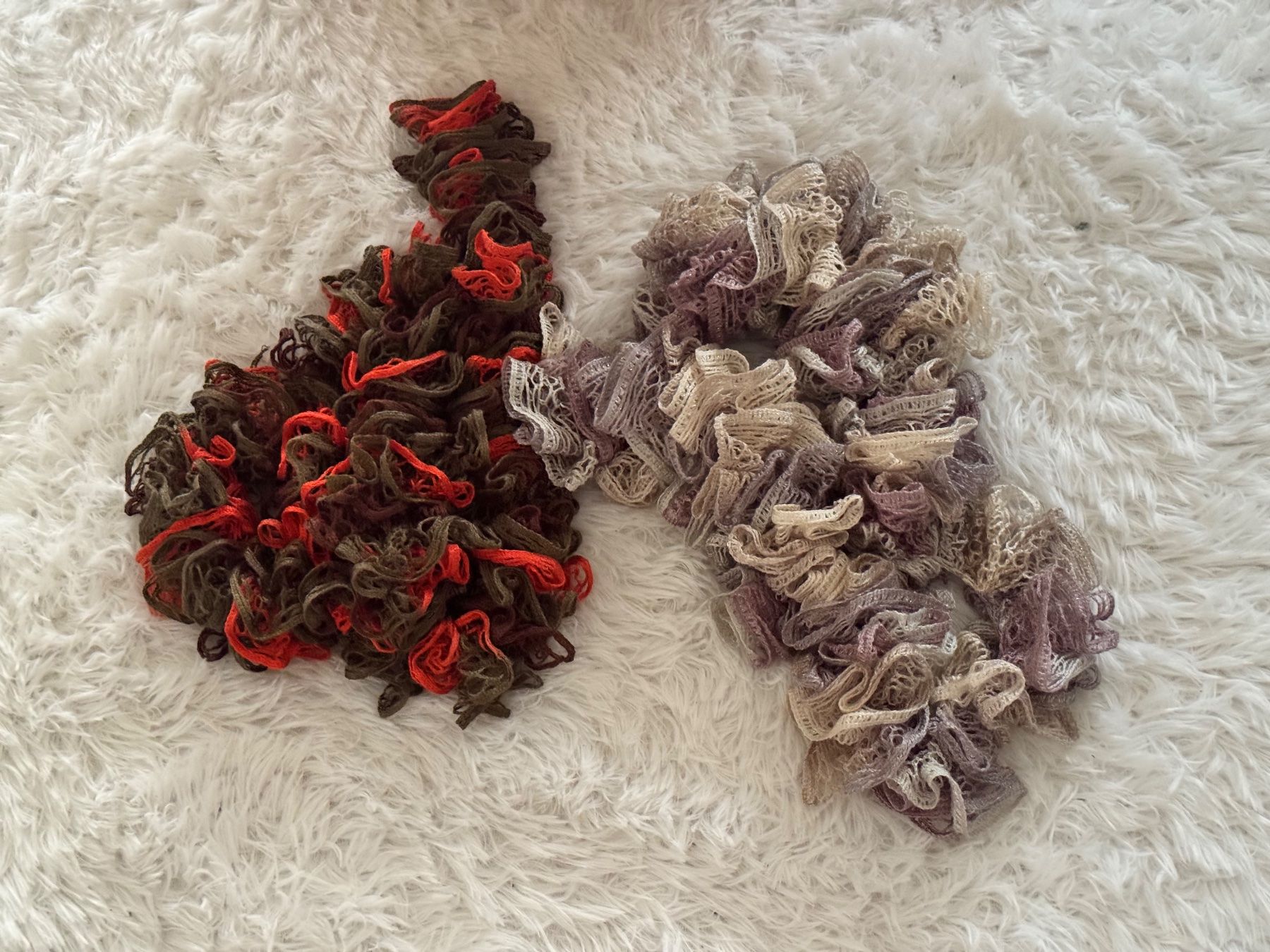 Foulards, Tücher & Schals: 2 stück Damen Schals, winter, herbst – Neu (gemäss Beschreibung) aus Weinfelden von nimms-jetzt-schnell 1