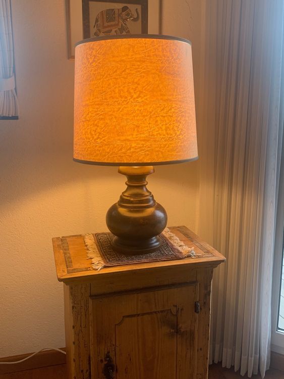 Budawi Selenit Lampe Mit Holzsockel (19-21 Cm) – Naturstein Lampe Für Positive Energie Und Gemütliches Licht