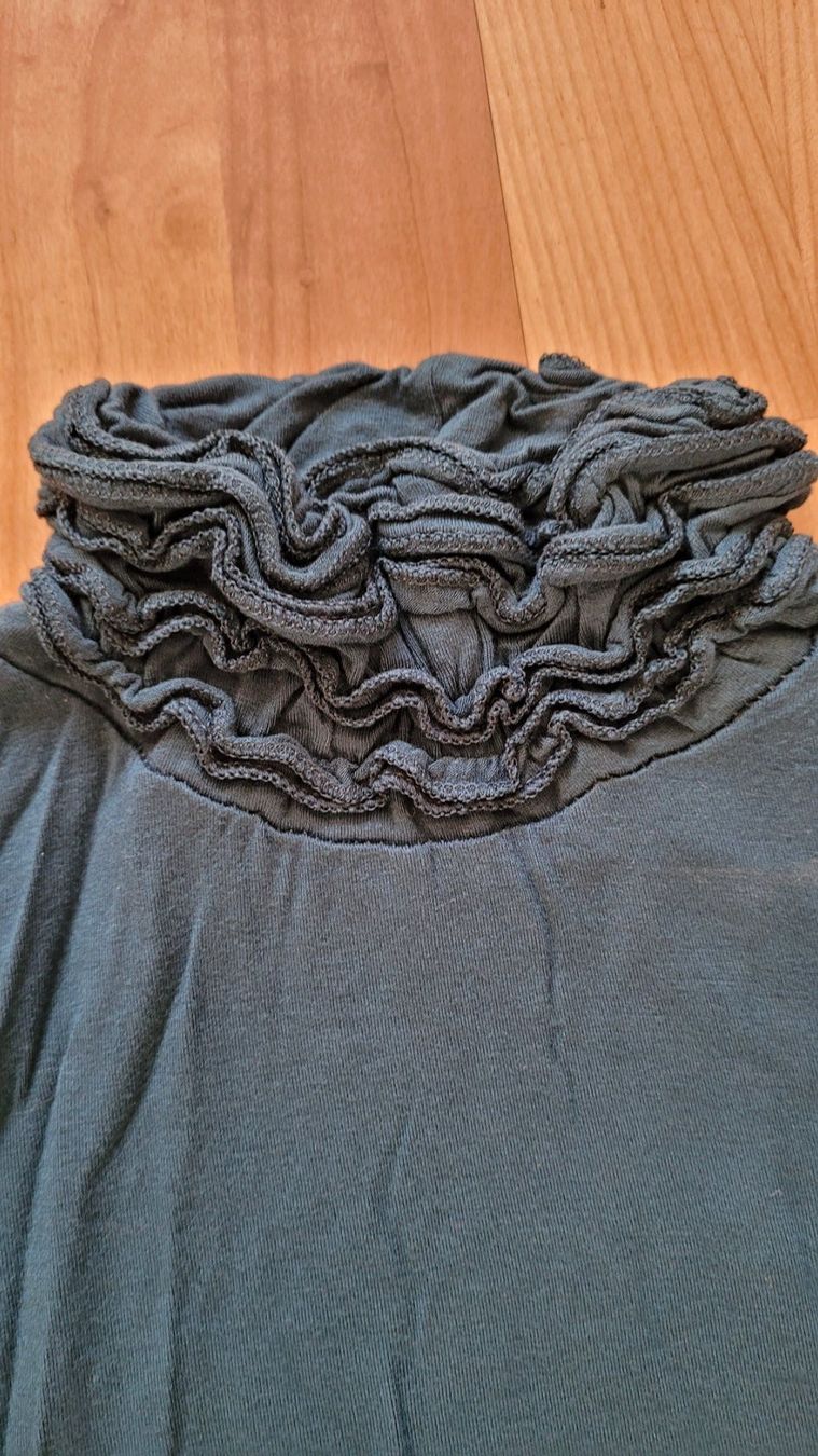 T-shirt: T-Shirt  mit langen Ärmeln, Gr. S – Usato da Aeugst am Albis venduto da Slniecko 5