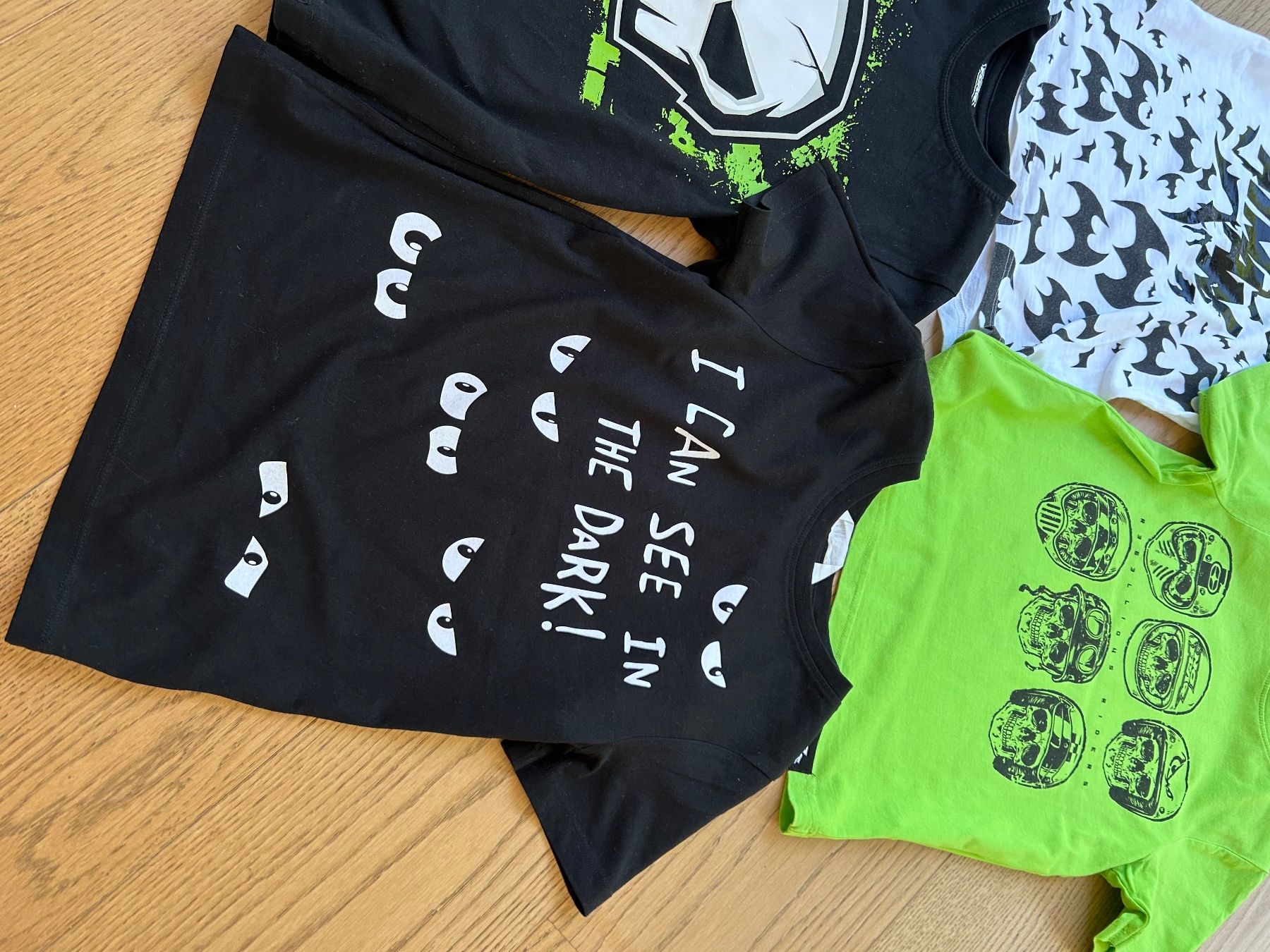 Camicie, T-shirt & Polo: T-Shirts Gr. 122/128 – Nuovo (secondo la descrizione) da Rothrist venduto da szc_9dg5 3