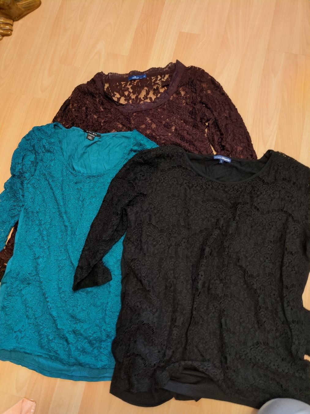 T-shirt: 6 Cropped Shirts Gr. L – Usato da Meilen venduto da Frensch7