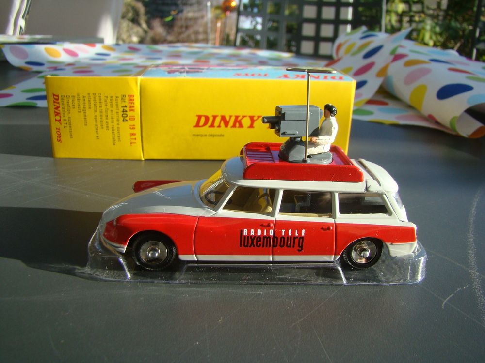 Lot Efsi Toys par Sablon 1/64 Carte scellée Citroën DS Break + 4