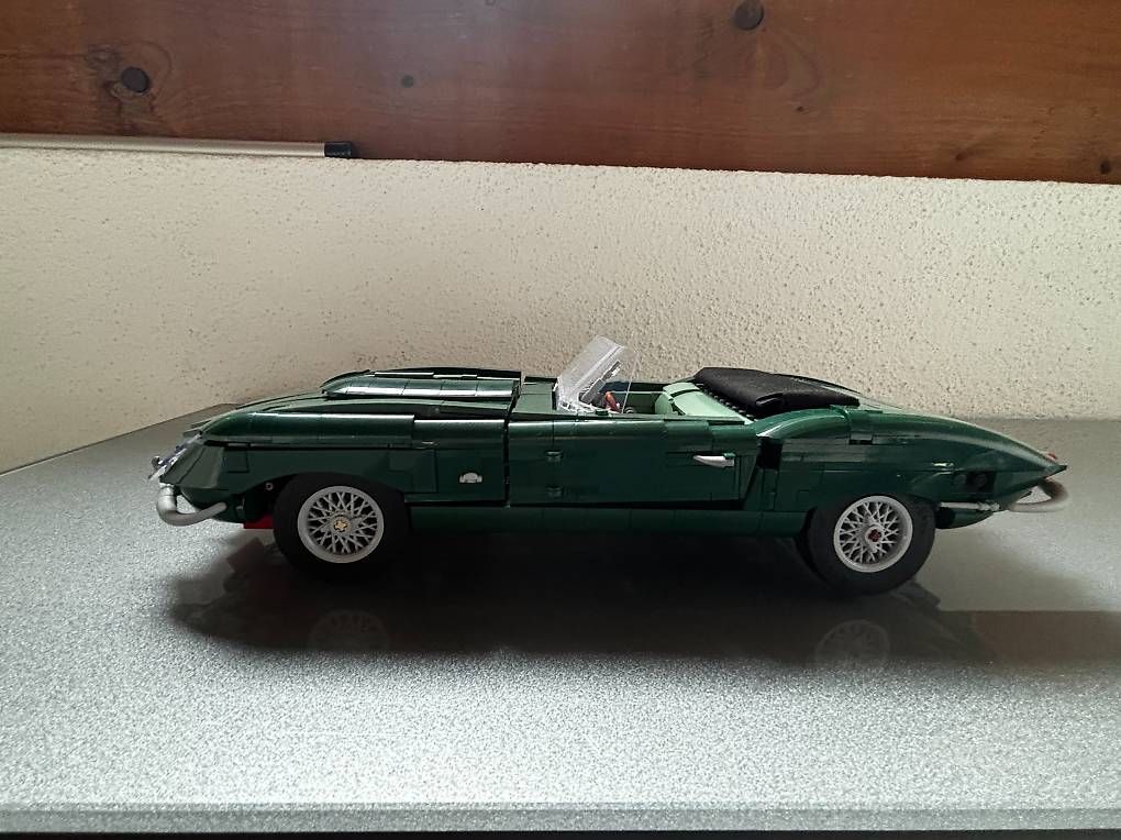 Kit di costruzioni: LEGO Icons Jaguar E-Type – Usato da Bubikon venduto da and_t7b7 2
