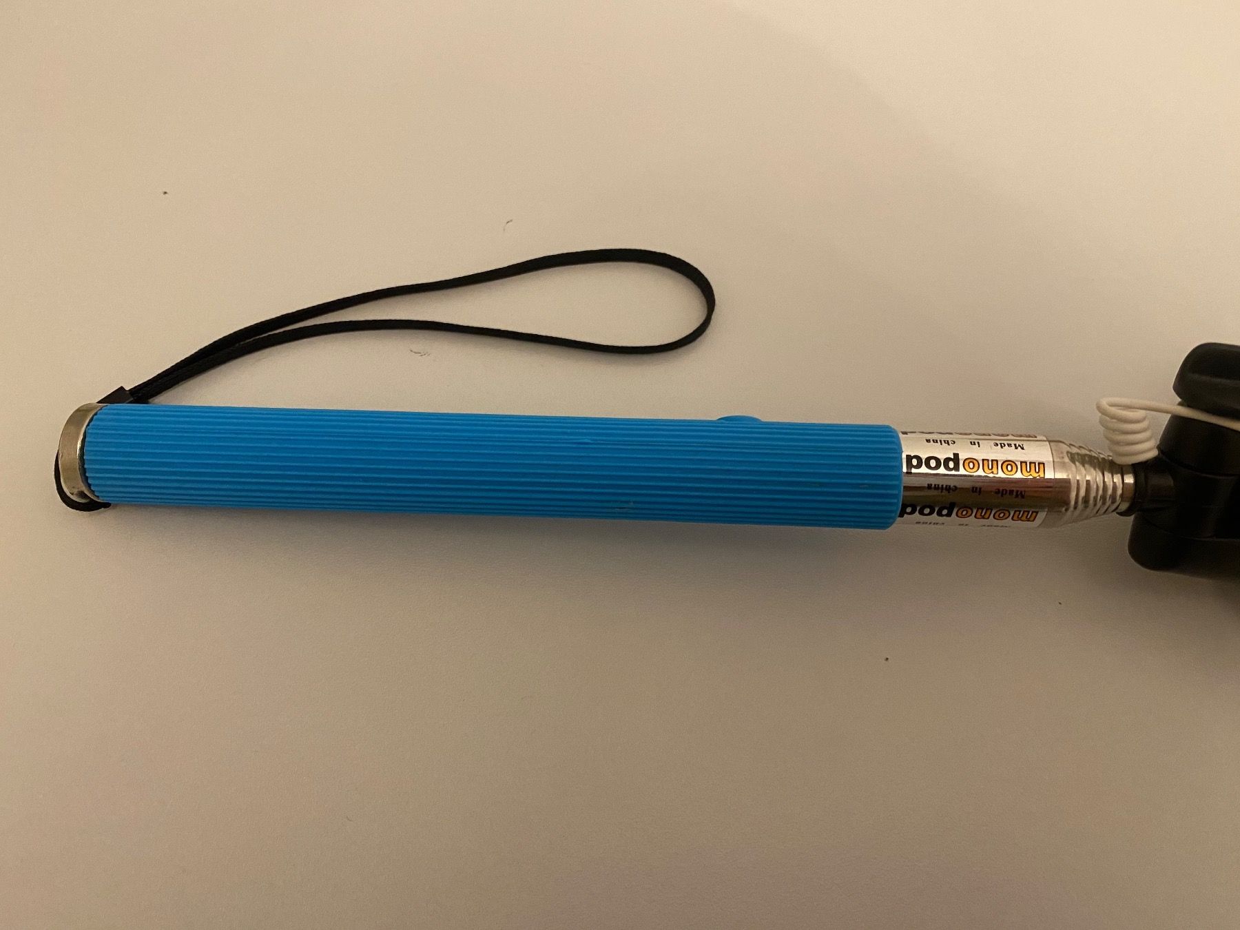 Staffe: Selfiestick Blau ausfahrbar 1m – Usato da Merenschwand venduto da R-R-R 2