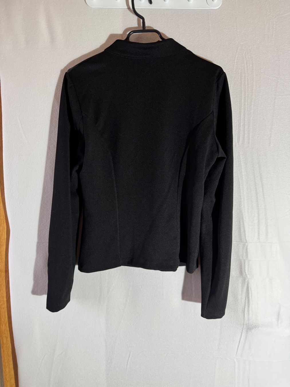 Giacche: Schwarze Jacke, Strickjacke Grösse M/L – Usato da Grosswangen venduto da second_hand_dress 4