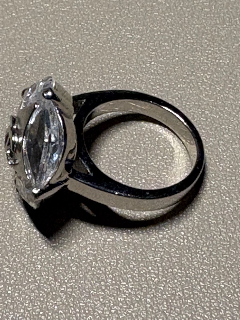 Anelli: Ring Durchmesse 1,5cm – Usato da Niederbipp venduto da fashionfuchs 2