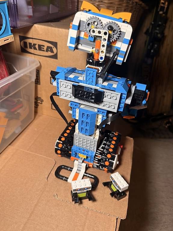 Jouets: Lego-tech Roboter  – Neuf avec emballage d'origine à Ostermundigen par lee_8hjm 1