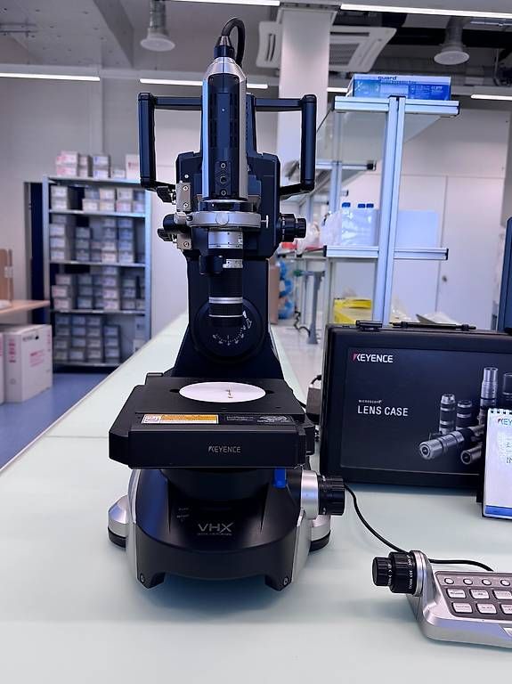 Microscopi: Keyence VHX-7000 Digital Microscope – Usato da Schlieren venduto da nin_vkb7 3