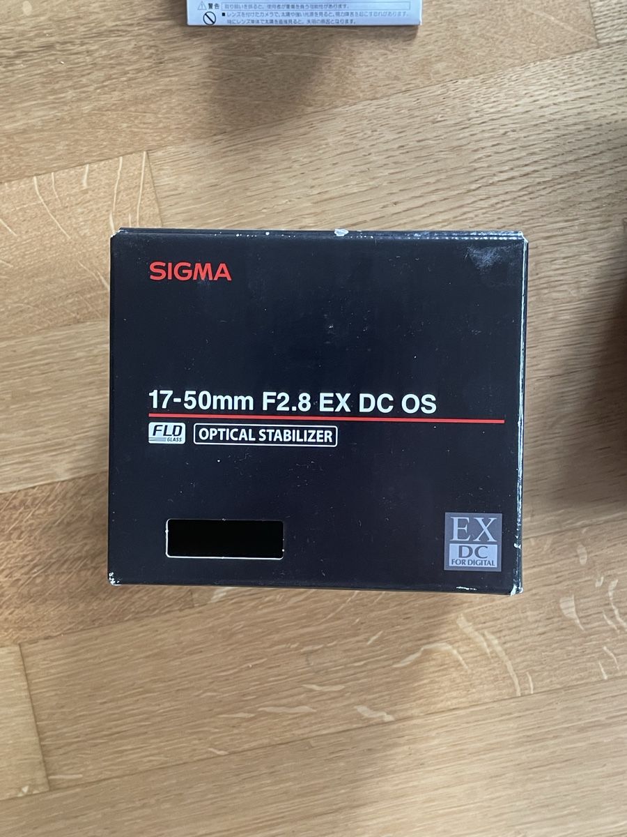 Sigma Obiettivi: 17-50mm F2.8 EX DC OS Lense – Nuovo (secondo la descrizione) da Zürich venduto da dim_52j6 1