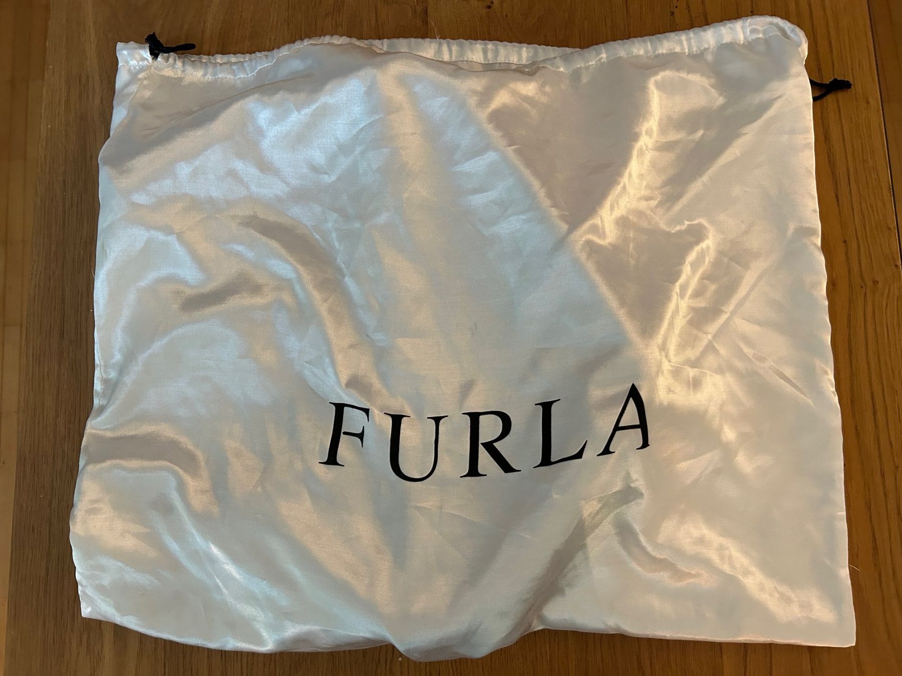 Furla Borse da donna: FURLA Genuine Leather Handbag Brown – Usato da Flawil venduto da bridge28 4
