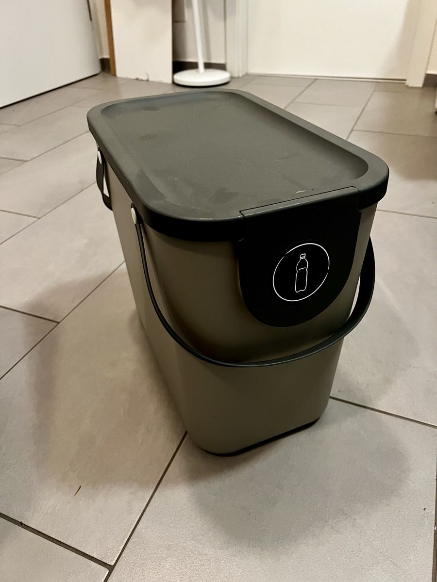 Rotho Cestini per rifiuti: Rotho Recyclingsystem (2 Behälter) – Usato da Läufelfingen venduto da stephiesheena 2