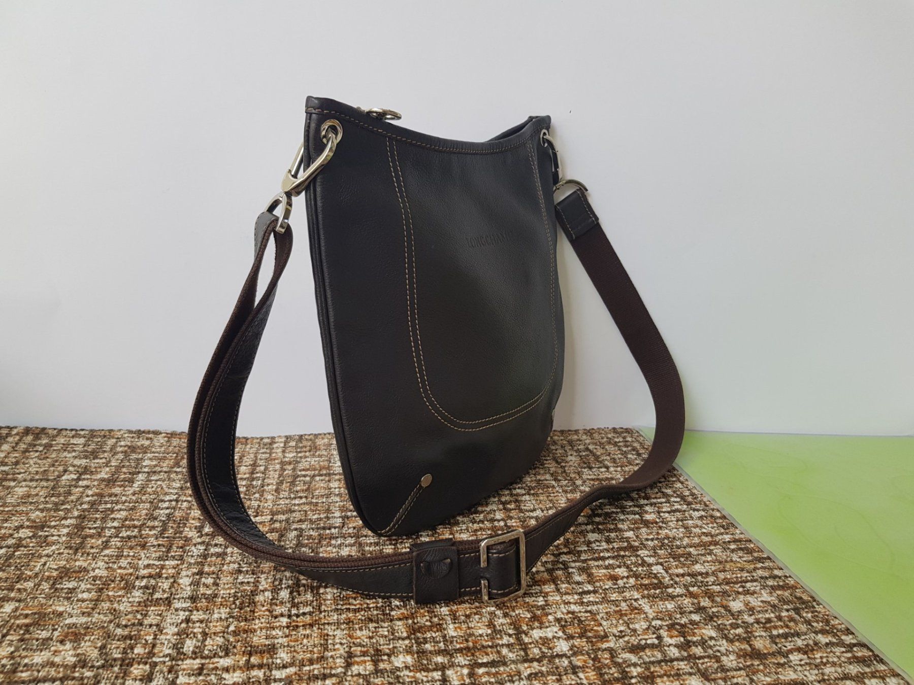 Longchamp Borse da donna: Longchamp Leder Umhängetasche – Usato da Basel venduto da chien008 2