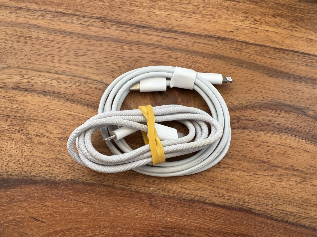 Apple Cavi: ORIGINAL! iPhone/iPod Apple Ladekabel USB C - Lightning – Usato da St. Gallen venduto da hae_6rmh 3