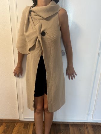 Langer Strickgilet beige mit Kragen guter Zustand