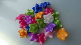 50 Ösenknöpfe Blume bunt gemischt 19x9mm