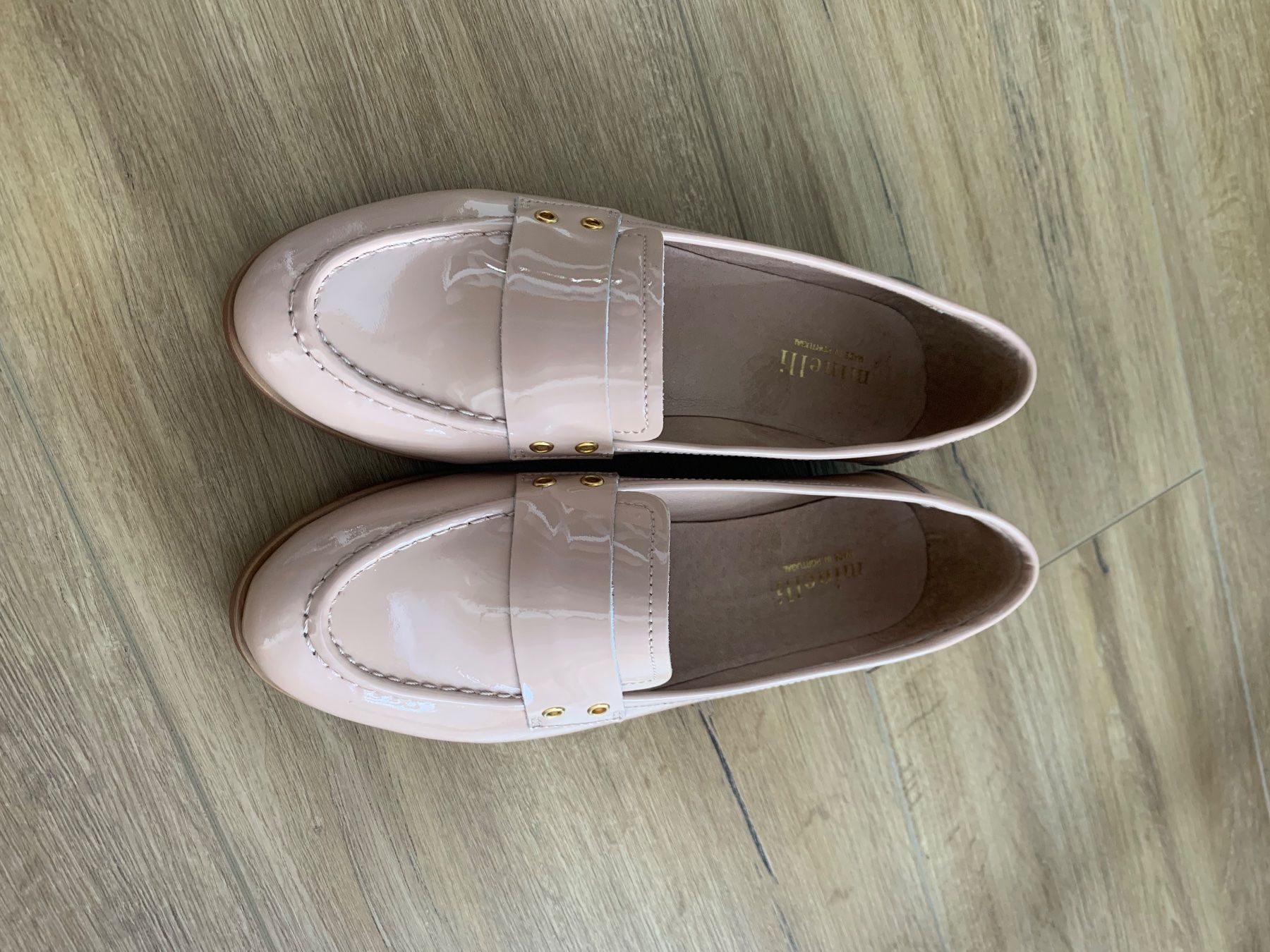 Scarpe da donna: Mokassins Minelli Damen Gr. 37 Leder – Usato da Steinhausen venduto da and_jv7v