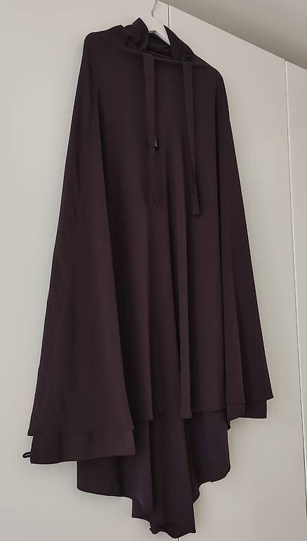 Maglioni & Felpe: 2x Khimar mit Ärmeln  Büra Çaraf – Usato da Basel venduto da ukhtyy 1
