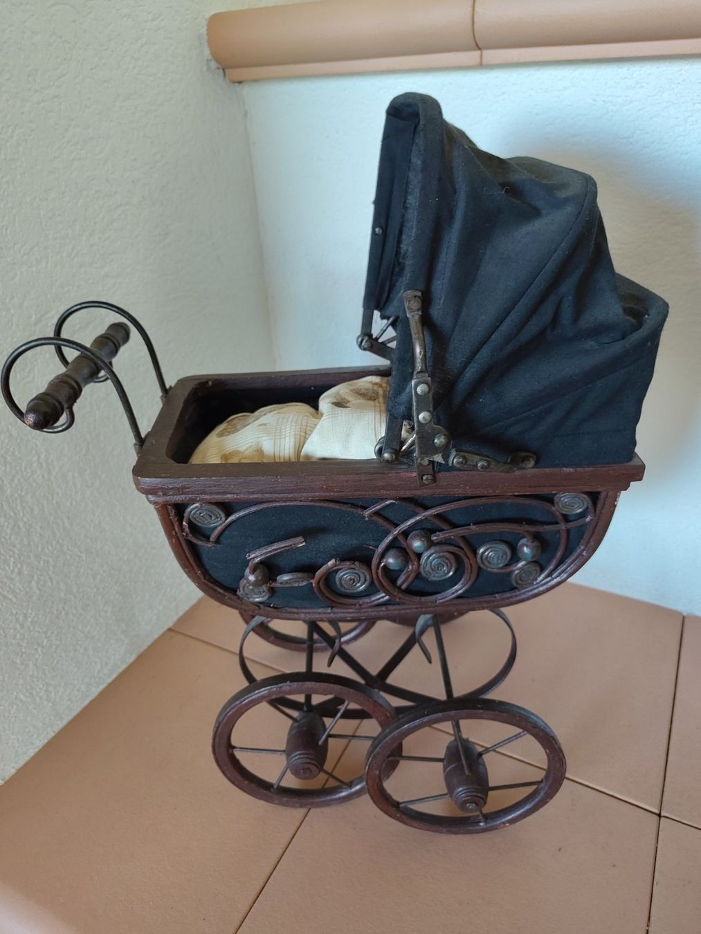 Voitures de poupées: Puppenwagen – D'occasion à Beinwil am See par Msunneschin 3