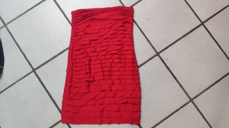 Only Kleid in rot in Gr. M