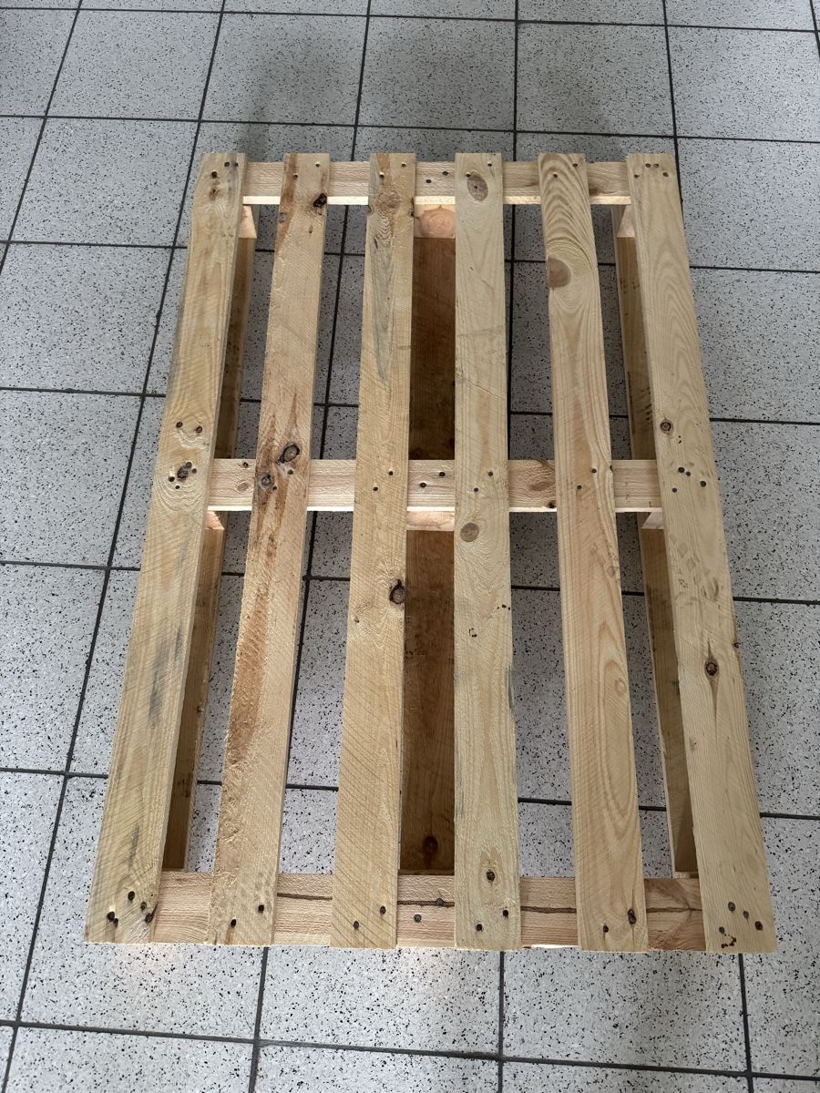 Paletten: Holzpalette – Gebraucht aus Luzern von plant-lady