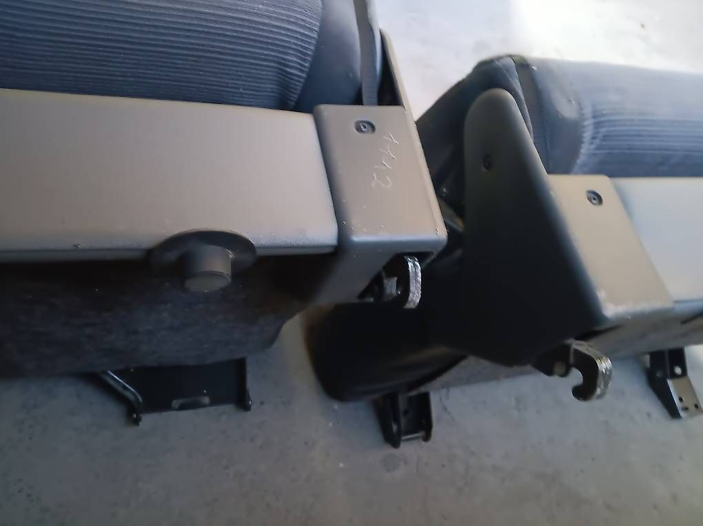 Toutes les pièces auto: Sitz hinten Rücksitz  Citroen Berlingo 2005 – D'occasion à Hindelbank par mbcar 3