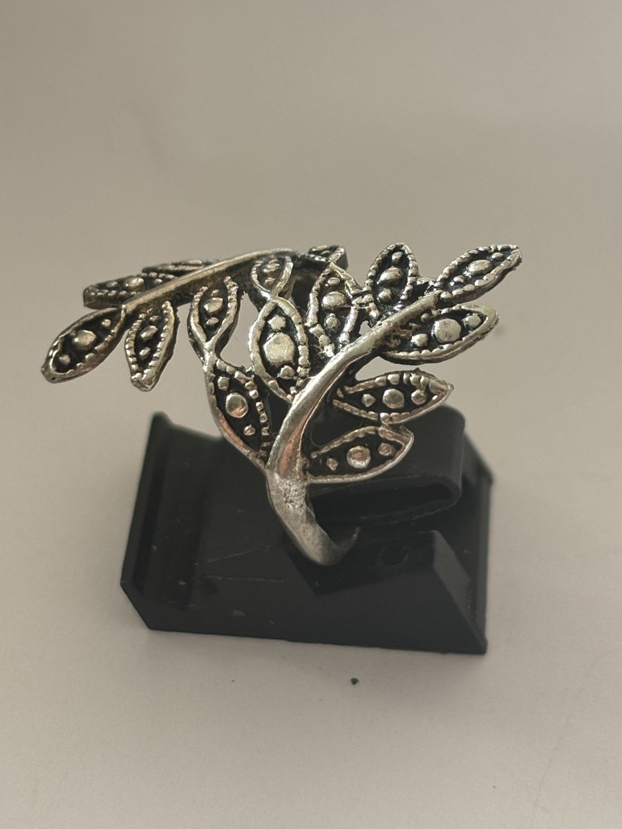 Anelli: Ring Silber 925 Blatt Design  gebraucht – Usato da Langnau am Albis venduto da flusspflege
